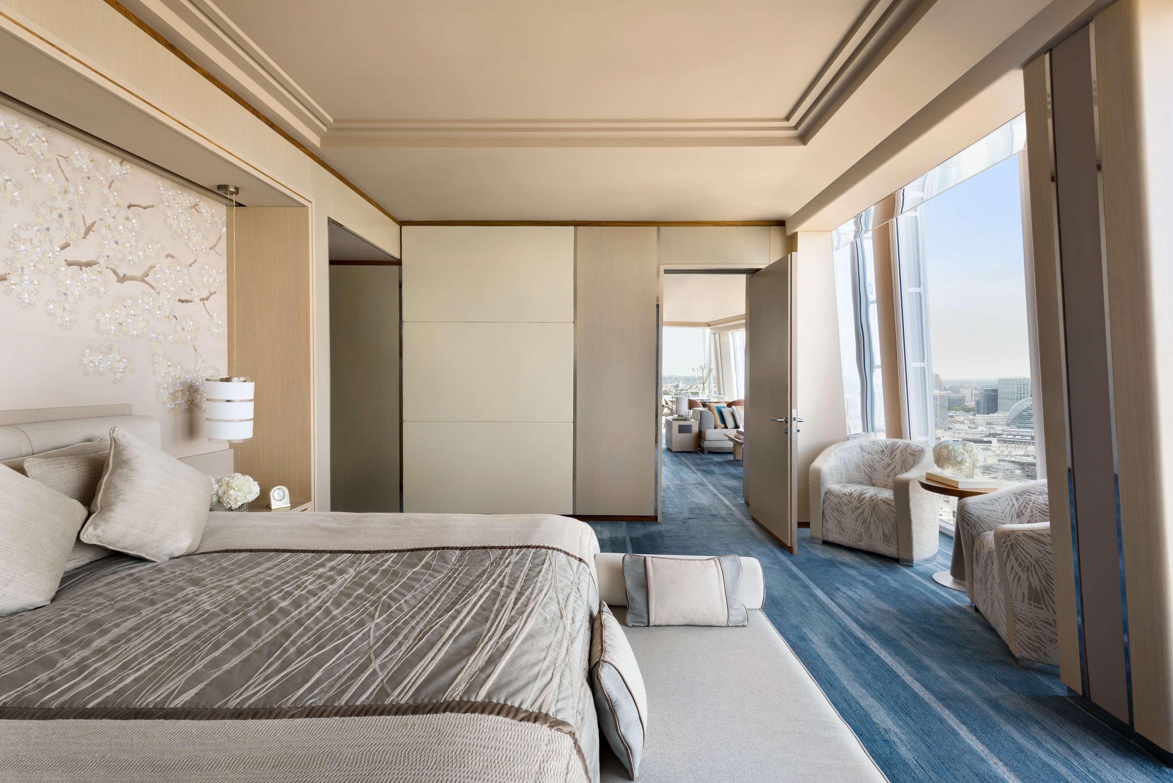 Shangri-La The Shard, London Luaran gambar The bedroom of a Sky Suite