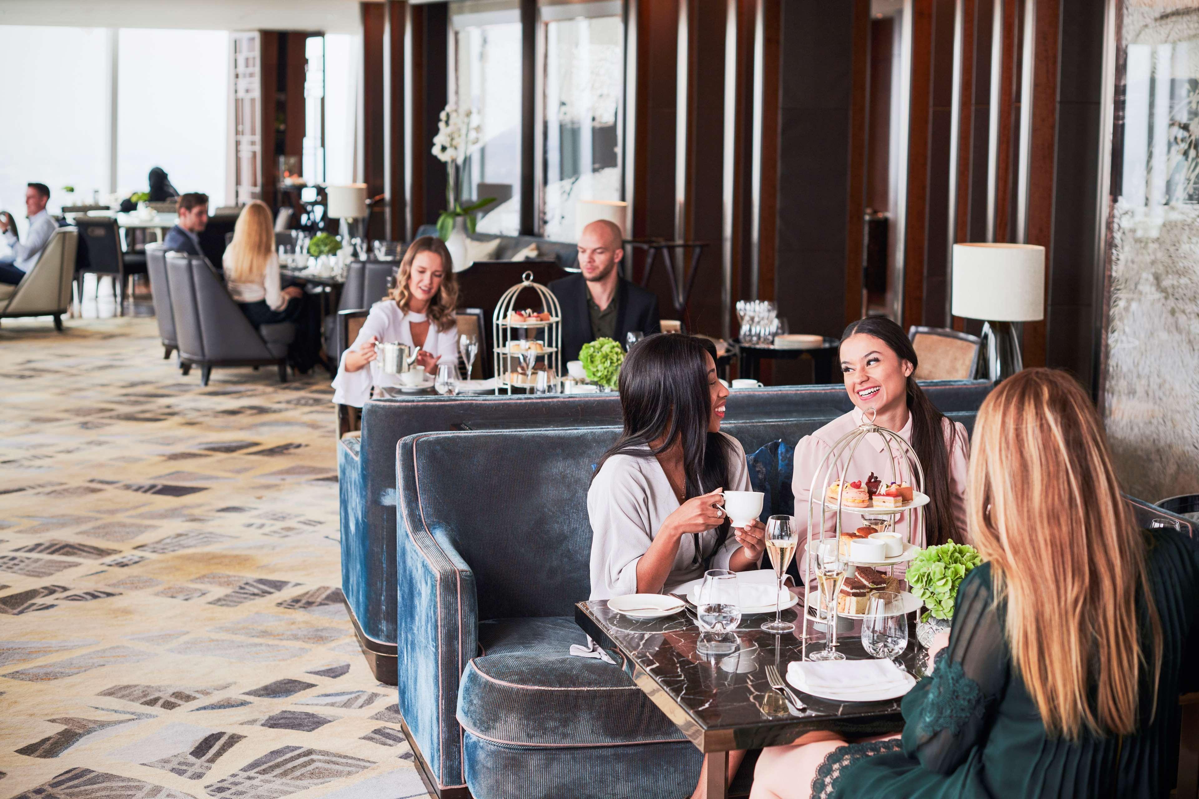 Shangri-La The Shard, London Luaran gambar The Lounge at London Heathrow Airport