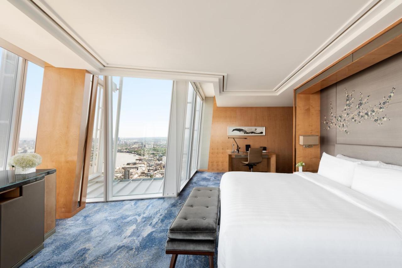 Shangri-La The Shard, London Luaran gambar A bedroom at the hotel