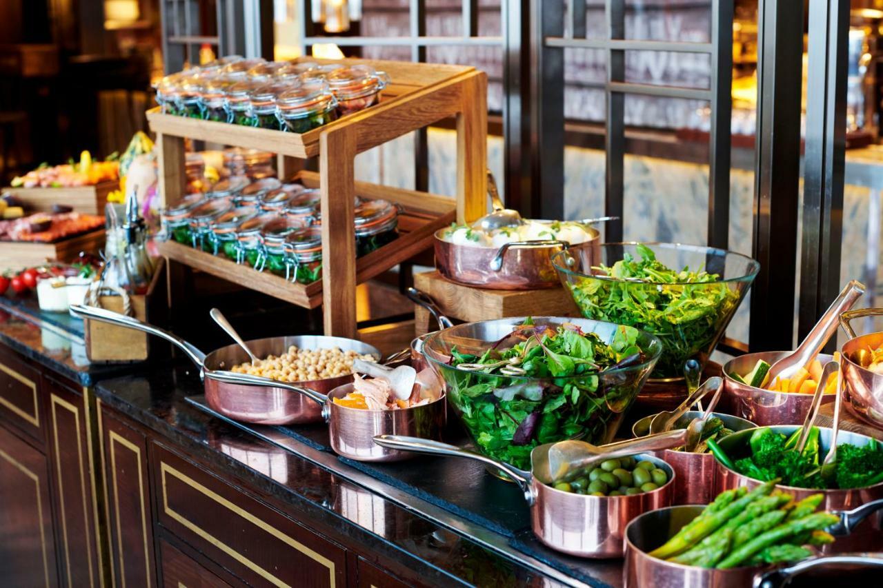 Shangri-La The Shard, London Luaran gambar A salad bar